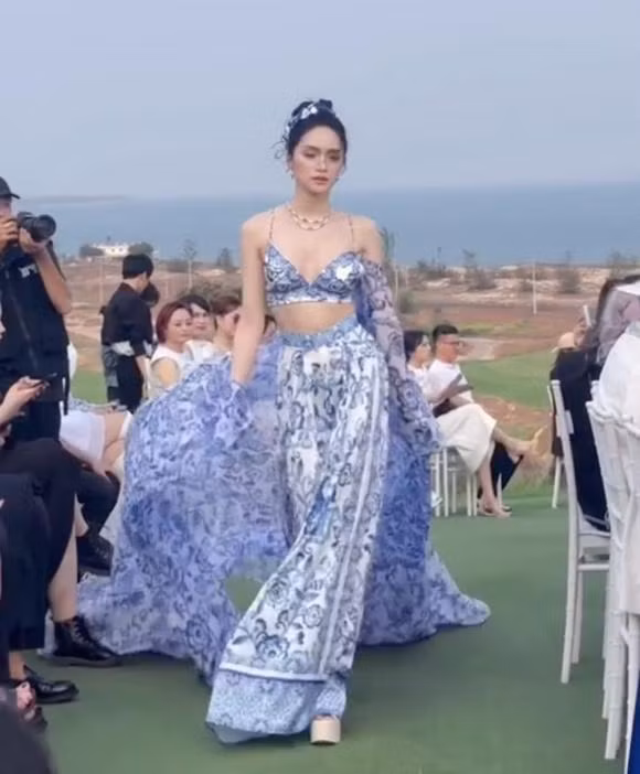 Hoa hậu Hương Giang công khai xuất hiện sau scandal của cuộc thi Hoa hậu Chuyển giới Việt Nam 2023.