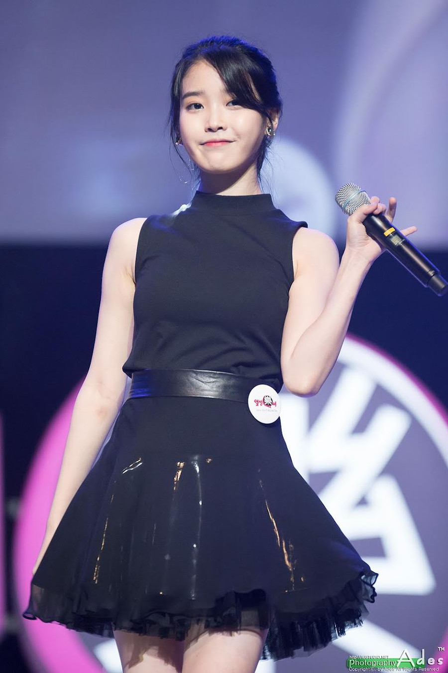 12. IU: Nhận được tổng cộng 9.249 phiếu bầu.