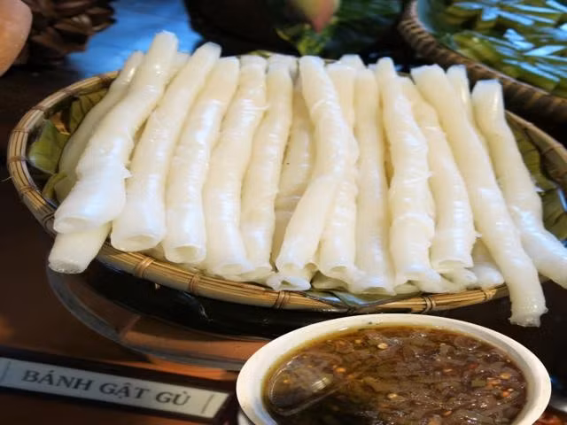 Những loại bánh Việt mang tên rất lạ khiến ai cũng tò mò 