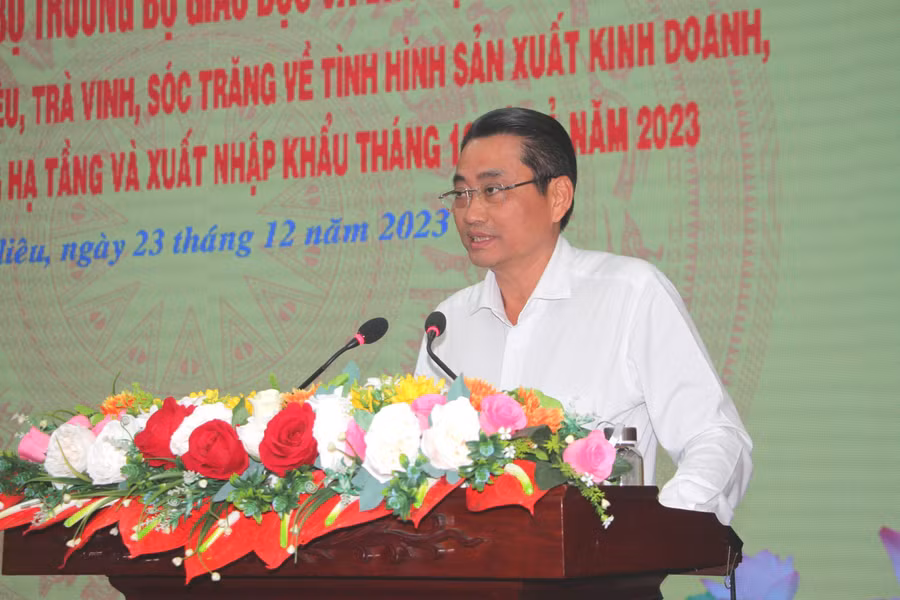 Ông Nguyễn Quỳnh Thiện - Phó Chủ tịch UBND tỉnh Trà Vinh phát biểu tại buổi làm việc.