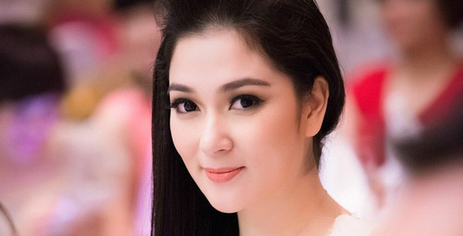Không phải ai khác, Nguyễn Thị Huyền chính là "Hoa hậu của các hoa hậu"