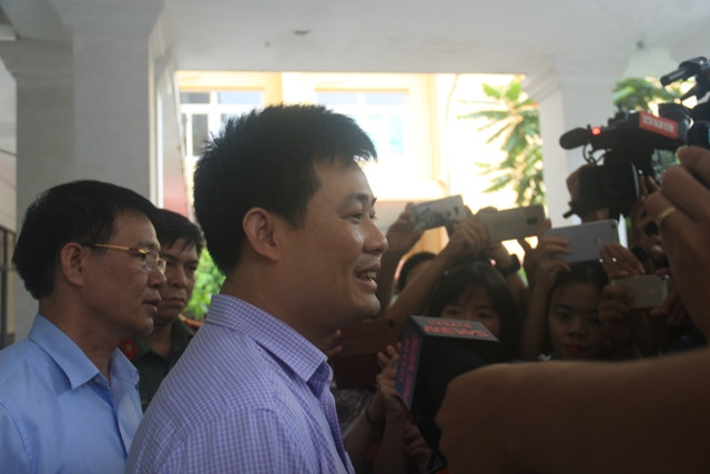 Ông Sái Công Hồng trả lời báo chí chiều 20/7