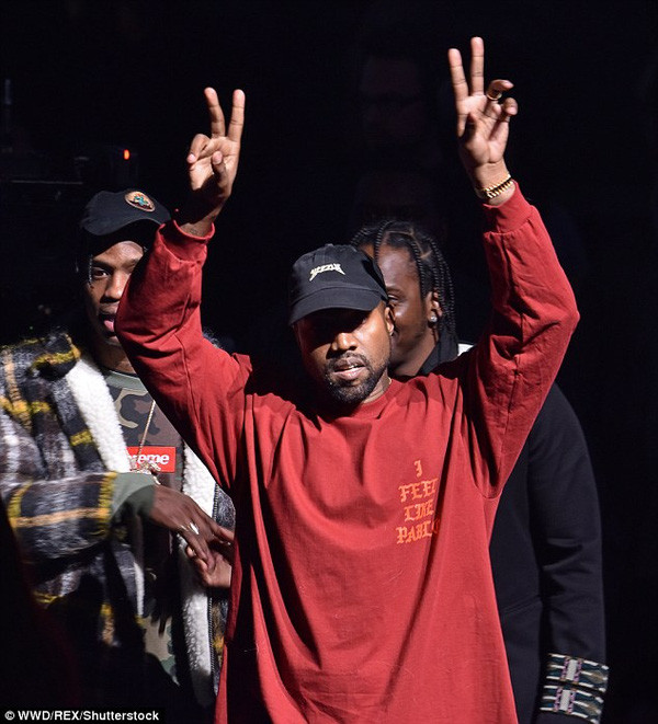 Kanye West bất ngờ lại châm ngòi "chiến tranh" với Taylor Swift