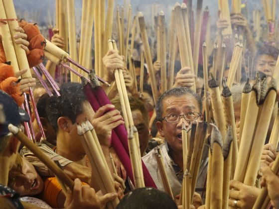 Dân Hong Kong nháo nhác vì thầy phong thủy dan hong kong nhao nhac vi thay phong thuy phan