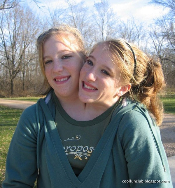 Những người phụ nữ kỳ lạ gây ngạc nhiên cho toàn thế giới ảnh 3