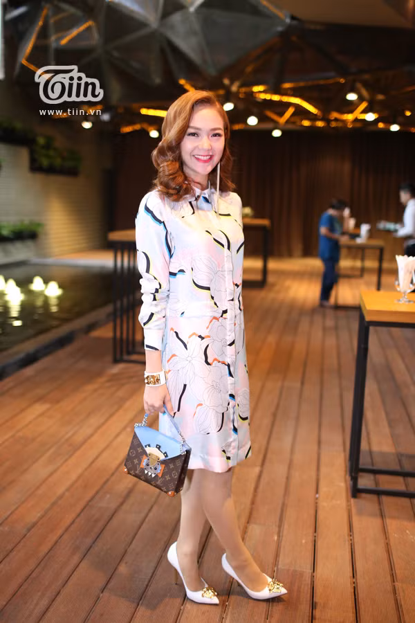 Minh Hằng đã sẵn sàng "đối đầu" Thủy Tiên, Đoan Trang ảnh 1