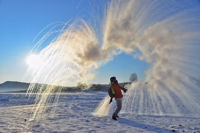 Theo chân người Việt đến những ngôi làng tuyết phủ đẹp như cổ tích - 9