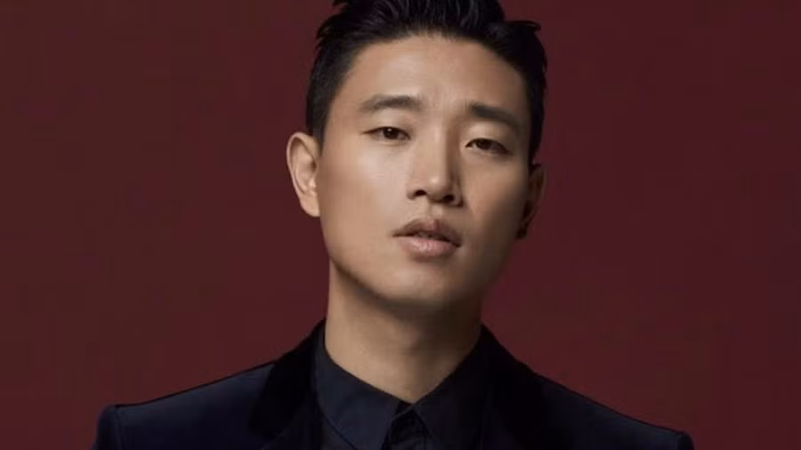 Những thay đổi của thần tượng K-Pop khiến người fan hâm mộ choáng váng ảnh 4