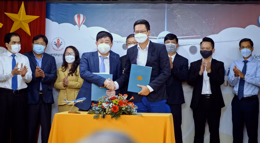 Tại buổi trải nghiệm, Vietnam Airlines và Vietfuture đã ký kết thỏa thuận hợp tác, nhằm thúc đẩy và lan tỏa hơn nữa những chương trình hướng nghiệp bổ ích dành cho thanh thiếu niên, học sinh.