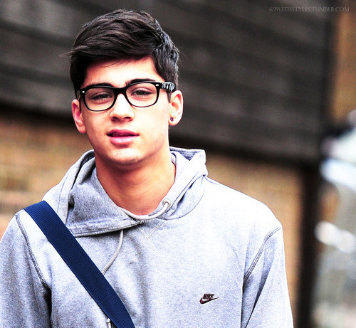 Ngây ngất trước vẻ quyến rũ của anh chàng lai 2 dòng máu