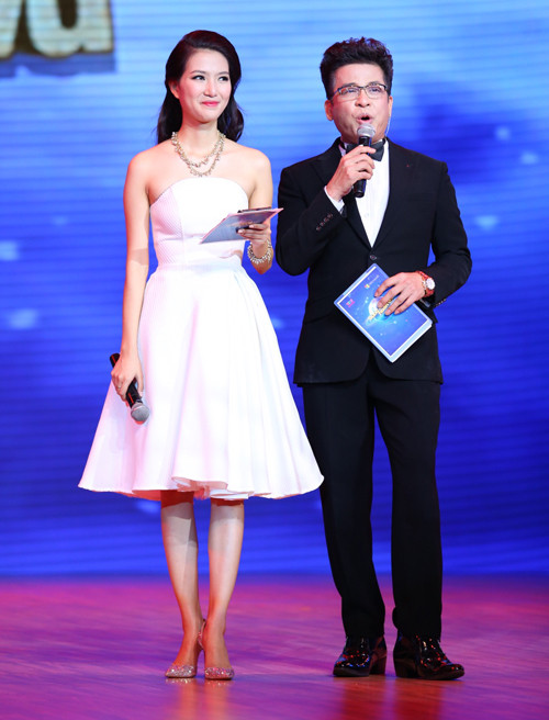 Angela Phương Trinh hóa nàng Kiều, say đắm khóa môi bạn nhảy ảnh 2 my-linh-5889-1427552518.jpg