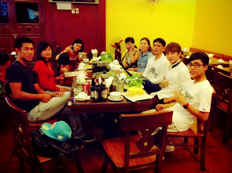 Sơn Tùng-MTP: Những khoảnh khắc giản dị bên gia đình ảnh 5 sơn tùng mtp