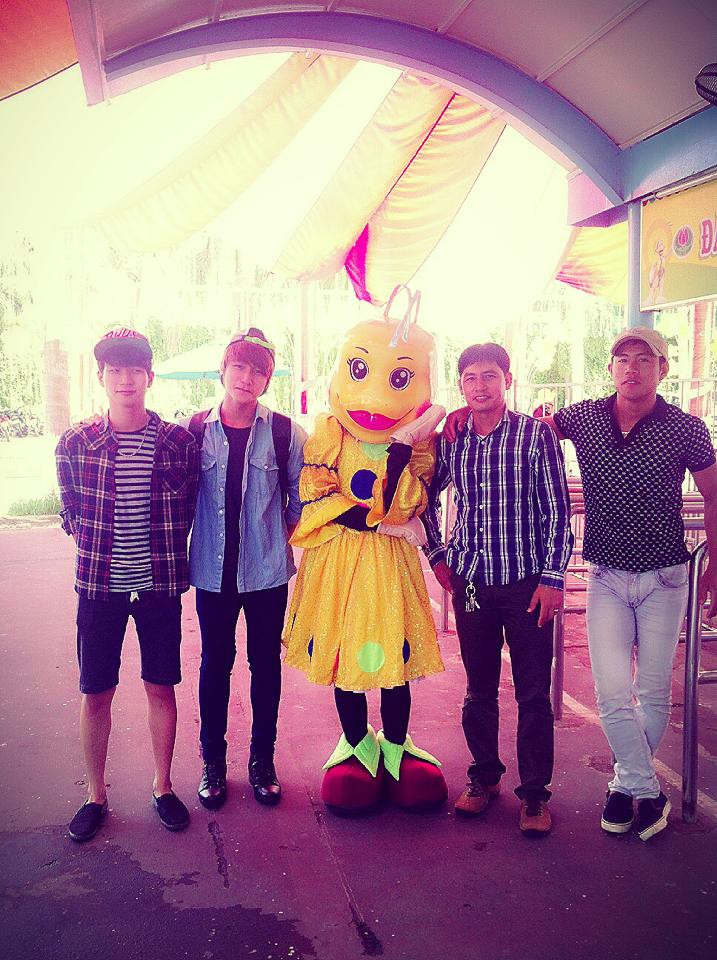 Sơn Tùng-MTP: Những khoảnh khắc giản dị bên gia đình ảnh 7 sơn tùng mtp