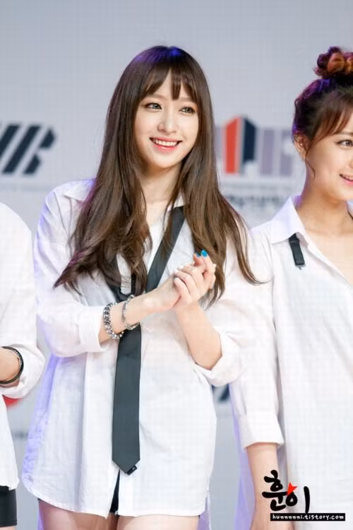 Kpop rộ tin sao nam “trà trộn” trong nhóm nhạc nữ ảnh 4