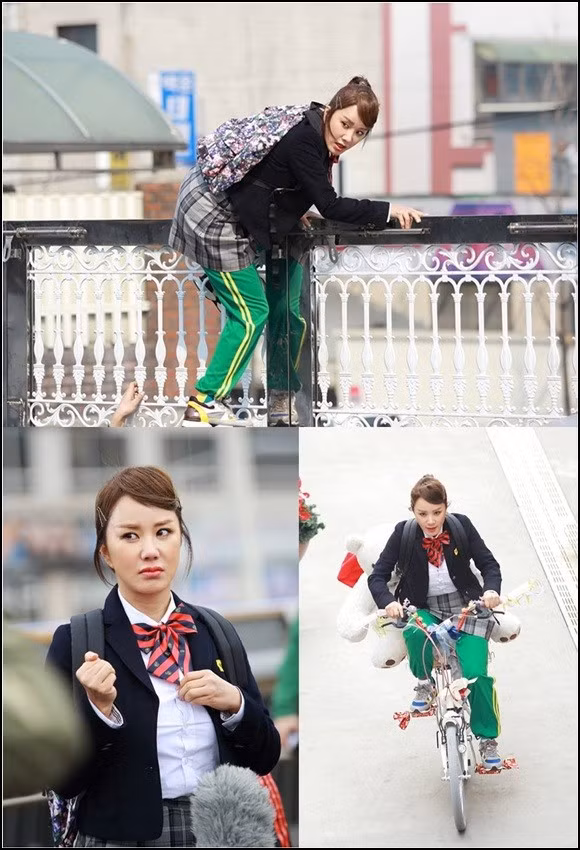 Năm 2014, “Madonna xứ Hàn” Uhm Jung Hwa có bộ phim truyền hình A Witch’s Love, trong đó cô đóng vai nữ phóng viên điều tra Ban Ji Yeon. Trong một lần tác nghiệp, Ban Ji Yeon phải đột nhập vào một trường học. 