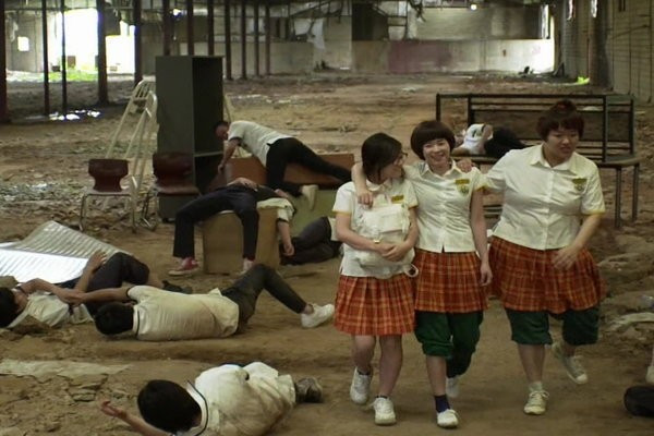 Năm 2011, Choi Kang Hee vào vai cô nàng thư ký giỏi võ trong bộ phim hài tình cảm Protect The Boss. Nhân vật của cô trước kia từng là một nữ sinh sừng sỏ ở trường trung học. Năm 2011, nữ diễn viên Choi Kang Hee vào vai cô nàng thư ký giỏi võ trong bộ phim hài tình cảm Protect The Boss. Nhân vật của cô trước kia từng là một nữ sinh sừng sỏ ở trường trung học.