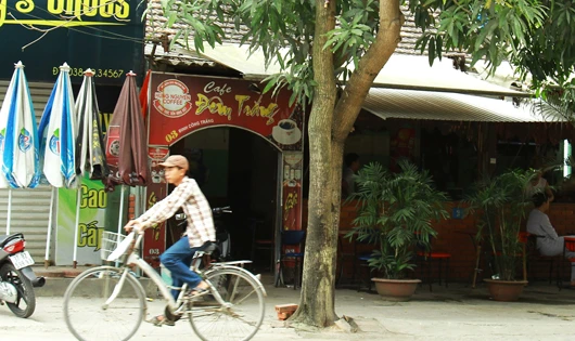 Quán cà phê Đêm Trắng nơi xảy ra vụ việc