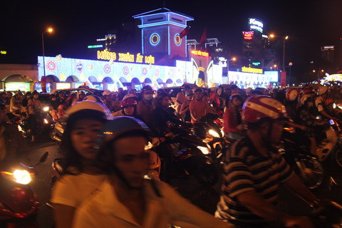 giao thừa, sài gòn, lào cao, đắc lắc, Hà Nội, năm mới, Ất Mùi