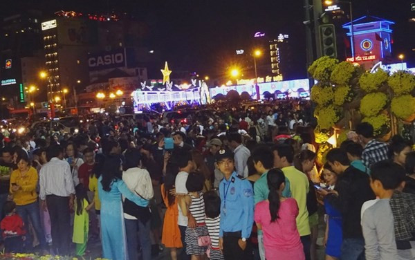 giao thừa, sài gòn, lào cao, đắc lắc, Hà Nội, năm mới, Ất Mùi