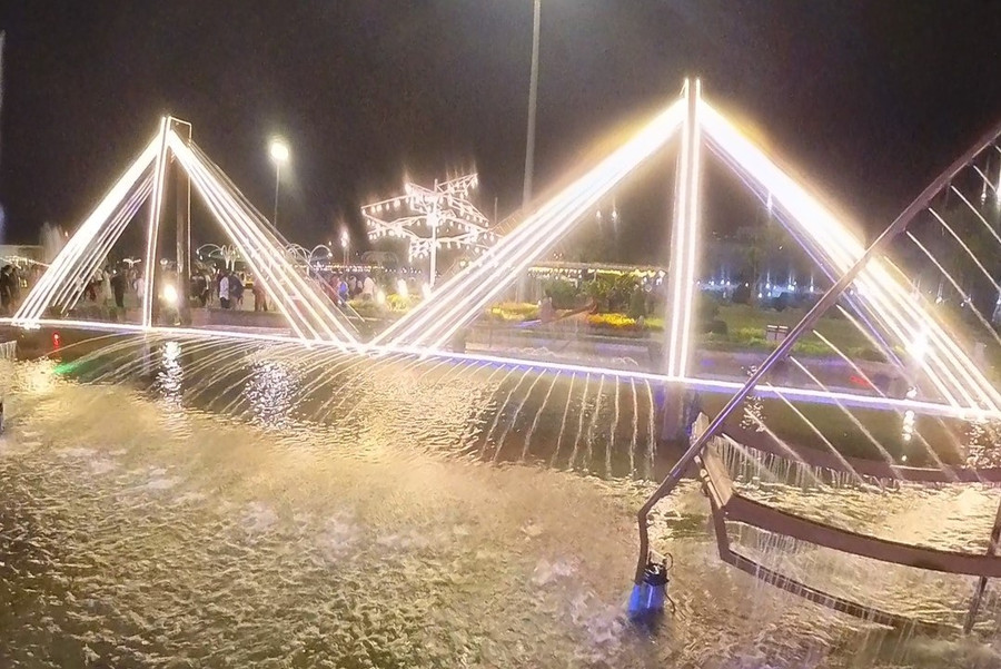 Mô hình thuyền ra khơi. Mô hình thuyền ra khơi.