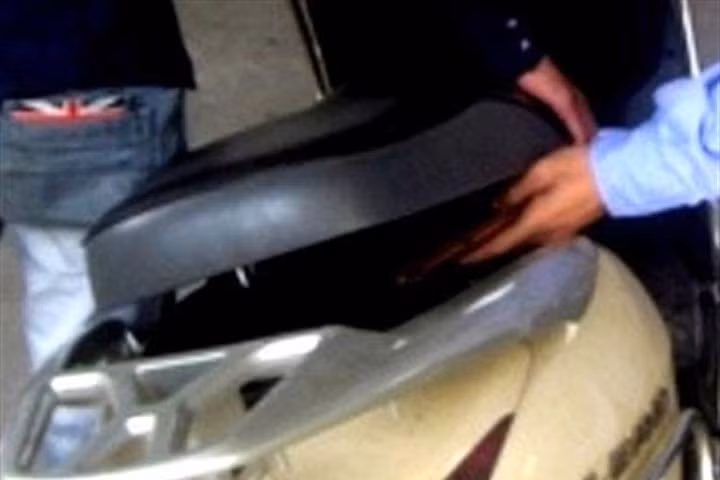 Nhiều đối tượng đóng giả phụ huynh để trộm cắp tài sản. Ảnh minh họa.