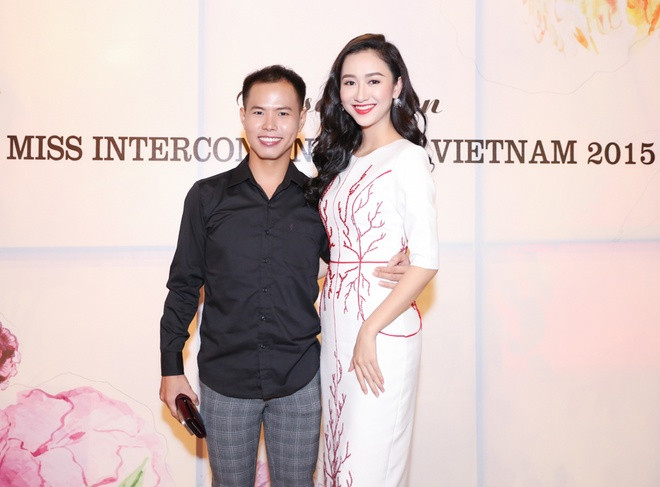 Hoa hậu Liên lục địa Việt Nam rạng rỡ ra mắt báo giới