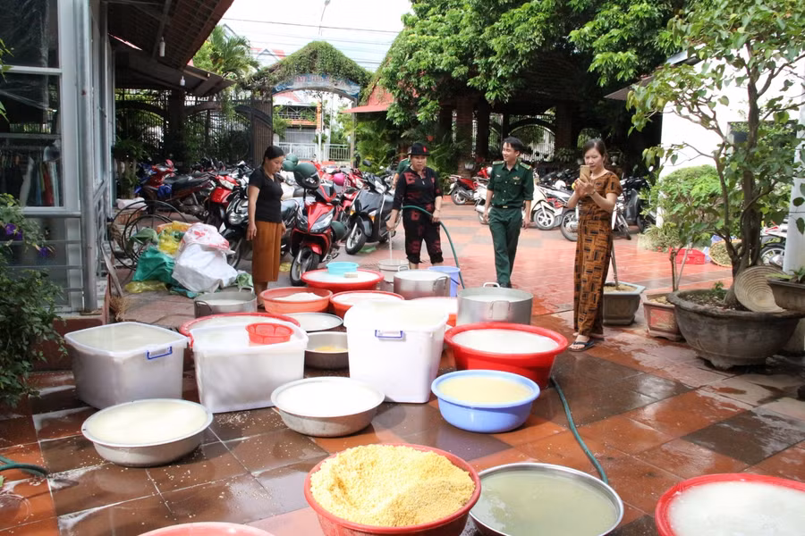 Chỉ sau 1 ngày kêu gọi đã có gần 1 tấn gạo nếp được người dân và các mạnh thường quân hỗ trợ.