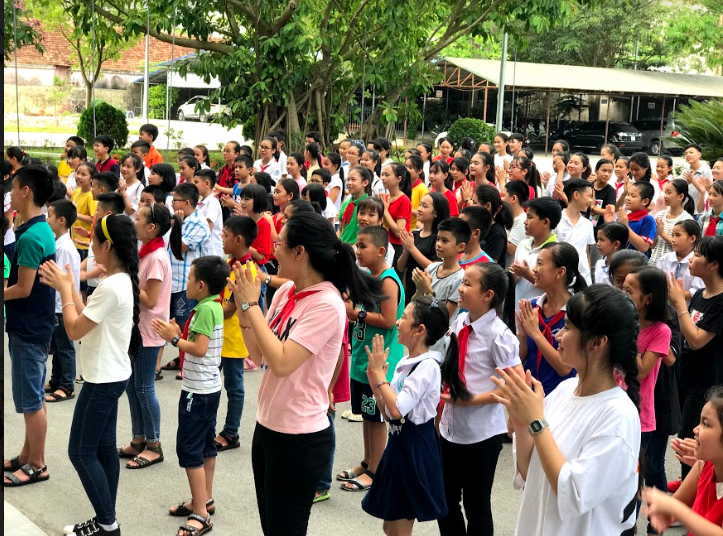 Niềm vui của các học sinh tham gia trại hè Niềm vui của các học sinh tham gia trại hè