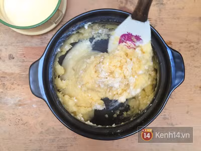 Bí quyết để làm bánh su kem "bất bại" và công thức nhân kem xoài thơm mượt ảnh 13