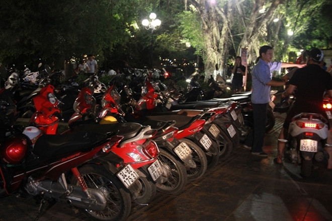 Lực lượng chức năng có mặt thì nhân viên sẽ không nhận xe của khách.