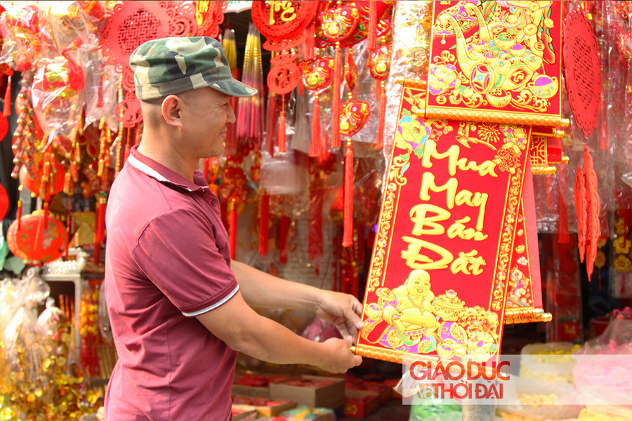 Chú Chu Hải Bình chia sẻ về công việc bán hàng tại đường Hải Thượng Lãn Ông.