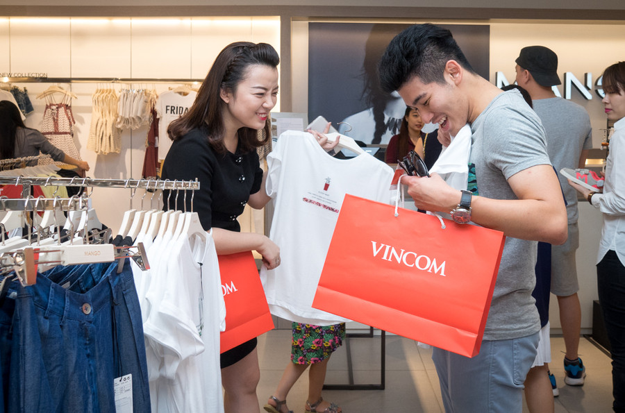 Vincom được khách hàng tin tưởng bởi sự đảm bảo về nguồn gốc chính hãng, chất lượng và dẫn đầu các xu hướng thời trang mới. Vincom được khách hàng tin tưởng bởi sự đảm bảo về nguồn gốc chính hãng, chất lượng và dẫn đầu các xu hướng thời trang mới.