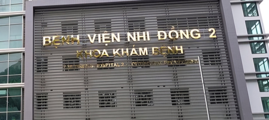 Theo báo cáo của Bệnh viện Nhi đồng 2, ông N.Q.T không phải nhân viên bệnh viện. Theo báo cáo của Bệnh viện Nhi đồng 2, ông N.Q.T không phải nhân viên bệnh viện.