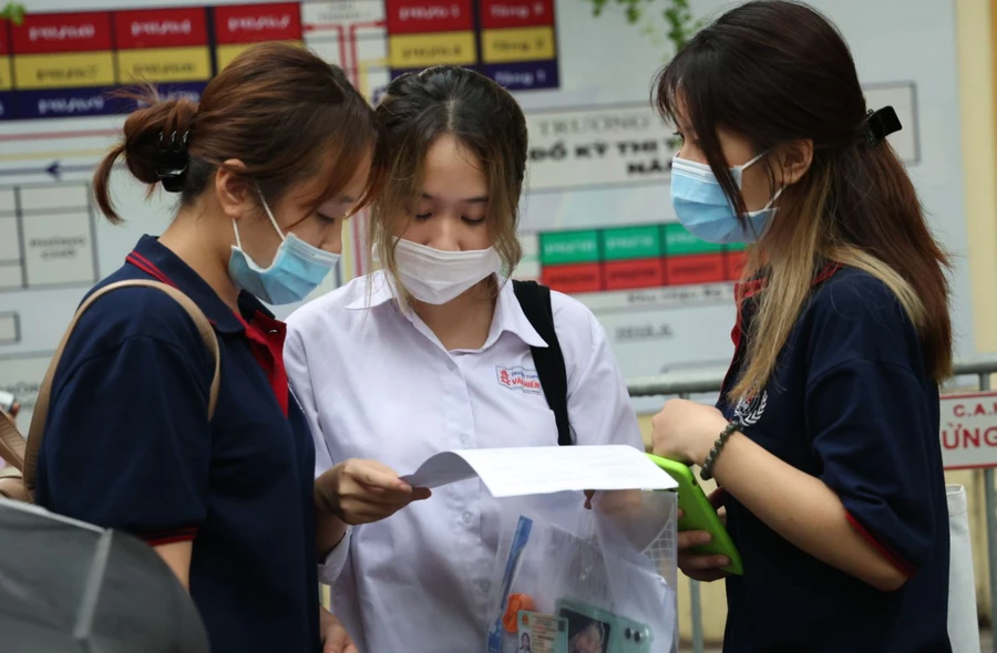 Tự tin với bài mình làm là biểu hiện rõ nét với các thí sinh trong kỳ thi năm nay. Ảnh minh họa
