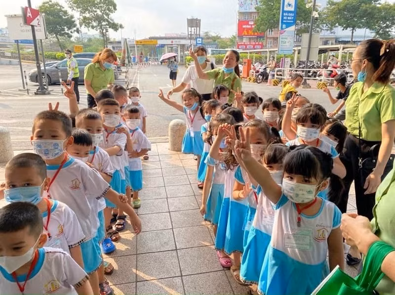 Dự thảo kế hoạch cho đi học trở lại có nhiều quy định khó áp dụng cho trẻ mầm non (Ảnh minh họa).