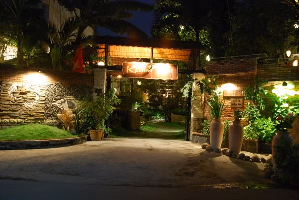 Những quán cafe có không gian lãng mạn dành cho các cặp tình nhân - Ảnh 5