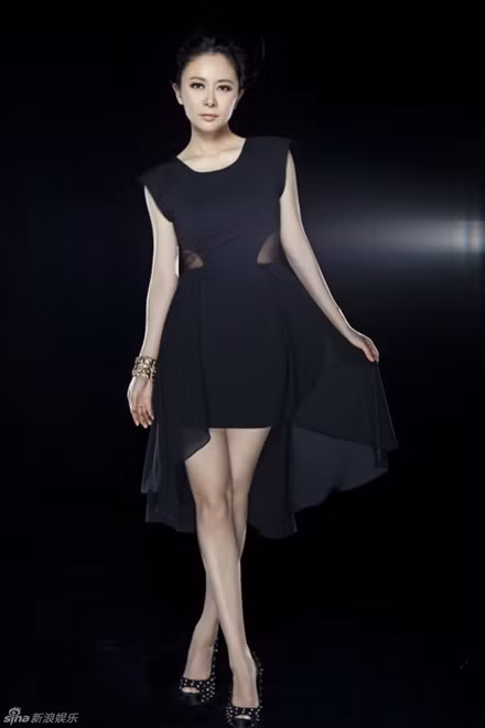 Trương Hằng sau 18 năm đóng "Hoàn Châu Cách Cách" ảnh 2