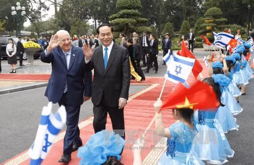 Lễ đón chính thức Tổng thống Israel Reuven R.Rivlin và Phu nhân thăm cấp Nhà nước tới Việt Nam. Ảnh TTXVN