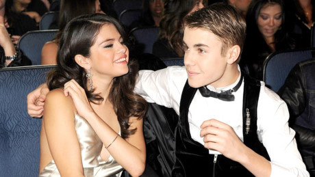 Justin và Selena tố cáo nhau ngoại tình - Ảnh 1 Justin va Selena to cao nhau ngoai tinh - Anh 1