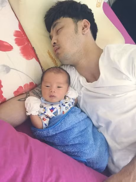 Ung Hoang Phuc tu ‘hoang tu Vpop’ den ‘ong bo bim sua’ - Anh 4