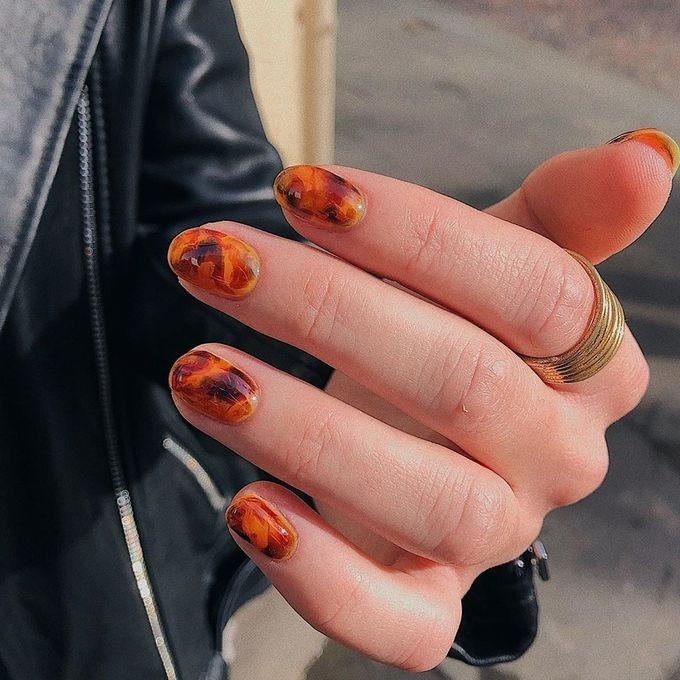 8 mẫu móng đẹp chơi Tết, mang lại may mắn và sung túc cho người diện ảnh 3 8 mẫu móng đẹp chơi Tết, mang lại may mắn và sung túc cho người diện ảnh 3