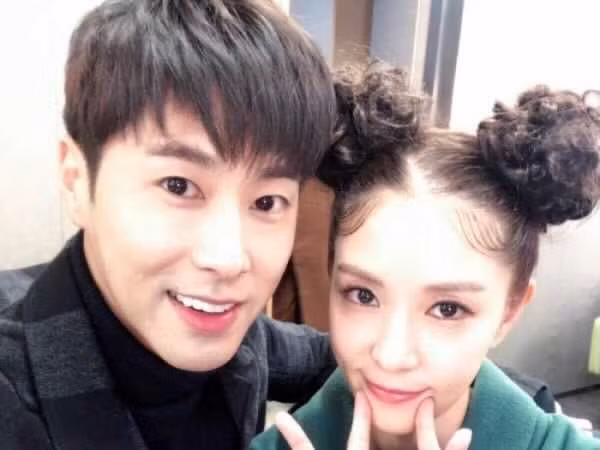 Những tình bạn khác phái nổi tiếng trong Kpop ảnh 1