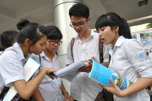Chi chấm bài thi THPT: Tối đa 18.000 đồng/bài tự luận
