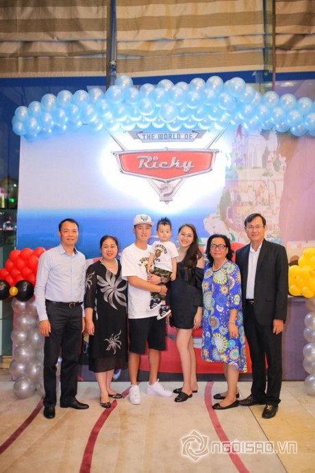 Cựu siêu mẫu Ngọc Thạch tổ chức sinh nhật hoành tráng cho con trai - Ảnh 5 Cuu sieu mau Ngoc Thach to chuc sinh nhat hoanh trang cho con trai - Anh 5