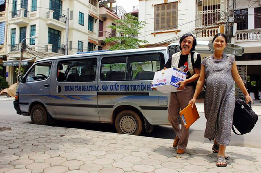 Giang “còi” chia sẻ về nghề diễn và 2 cuộc hôn nhân sóng gió ảnh 3 Tất cả những người phụ nữ sống quanh tôi đều thiệt thòi cả - anh chia sẻ.
