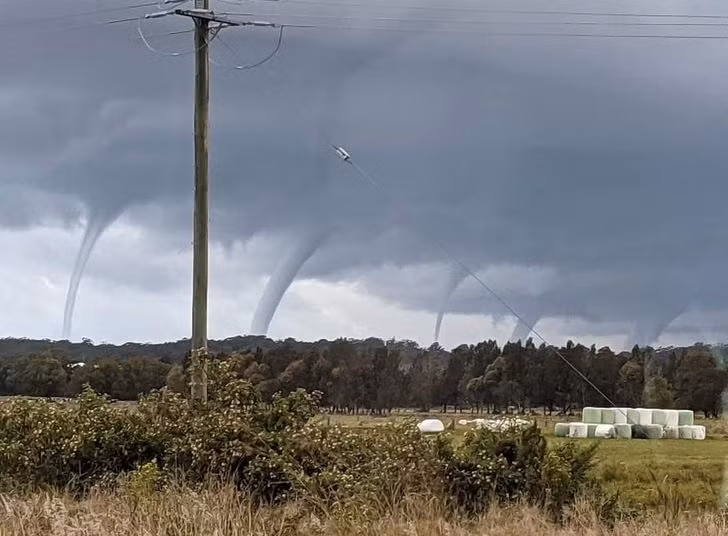 Không phải một, không phải 2, mà là 5 cột nước do hình thái thời tiết La Niña gây ra.