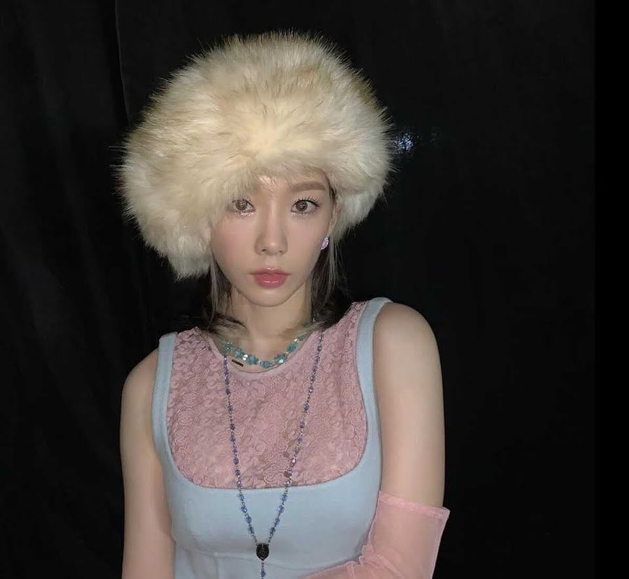 Một chiếc mũ độc lạ như thế này có thể làm khó với một số người nhưng Taeyeon luôn có thể khiến mọi thứ trở nên tuyệt vời hơn!