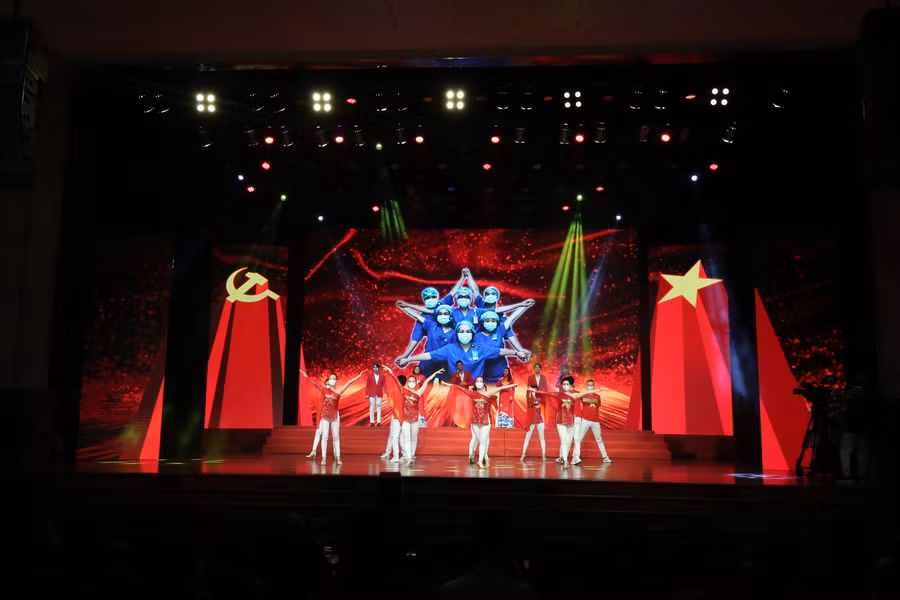 Chương trình Hà Nội chung tay hành động đẩy lùi dịch Covid 19 đã diễn ra vào tối ngày 19.6 tại Cung văn hoá Hữu nghị Việt Xô.