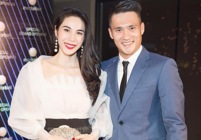 Cặp vợ chồng Thủy Tiên – Công Vinh.