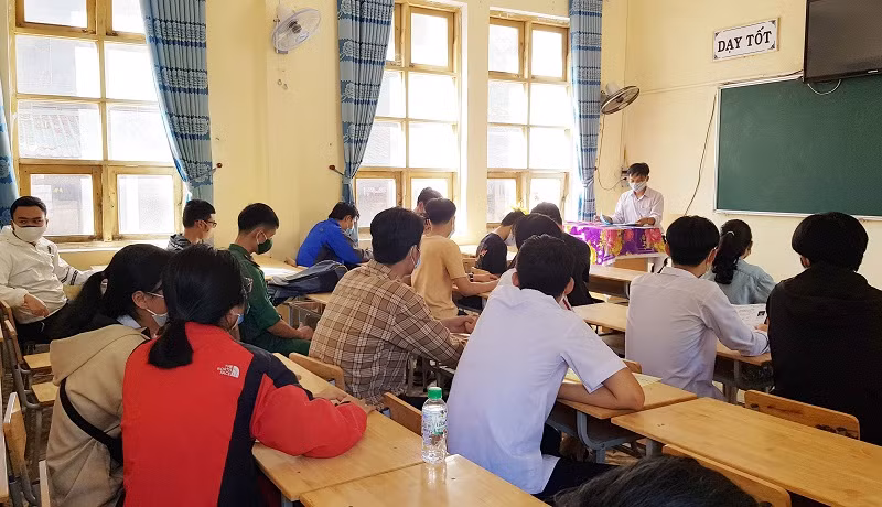 Tỉ lệ học sinh ở 2 huyện miền núi Quảng Trị tốt nghiệp THPT năm 2020 - 2021 còn khá thấp.